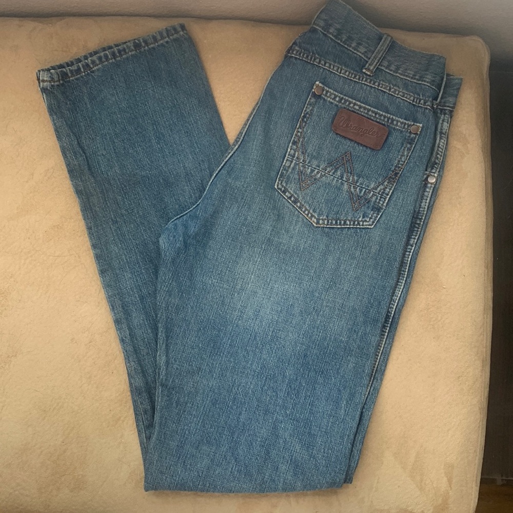 Men’s Wrangler 34x36 slim straight